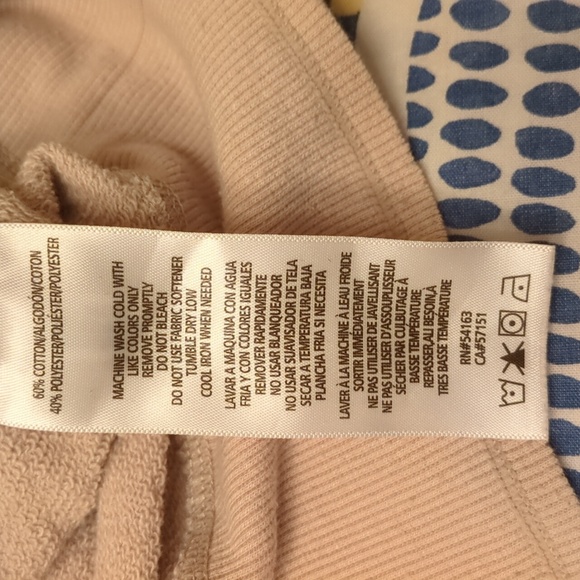 Calvin Klein cropped sweatshirt - Picture 7 of 7